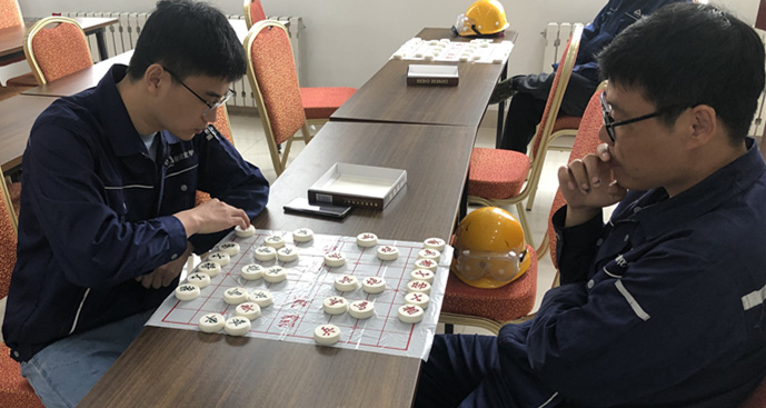 公司举办象棋比赛活动
